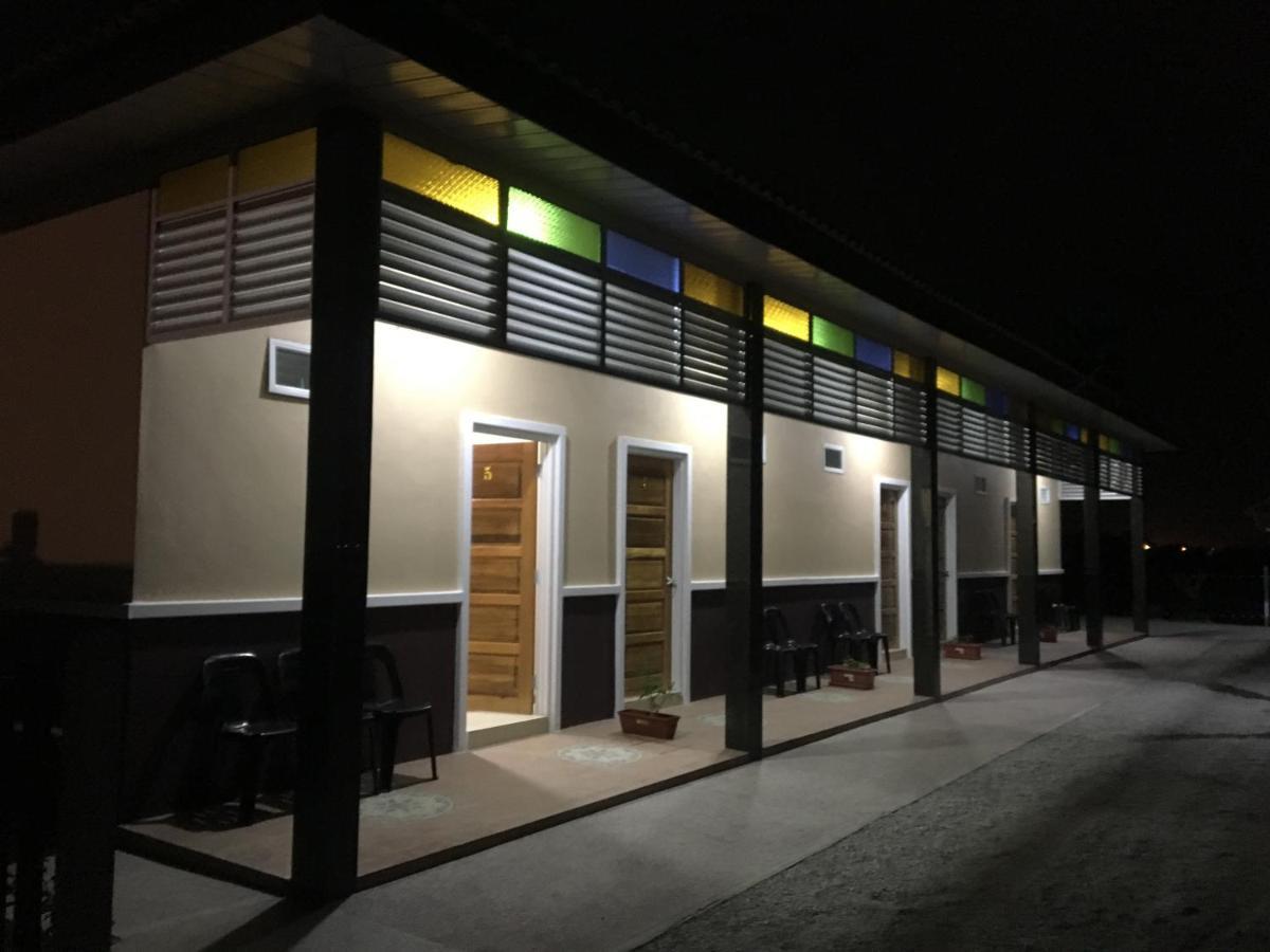 D’ Village Cottage Pantai Cenang  Exteriör bild