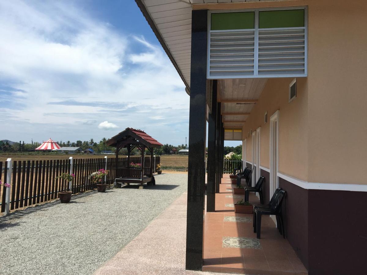 D’ Village Cottage Pantai Cenang  Exteriör bild