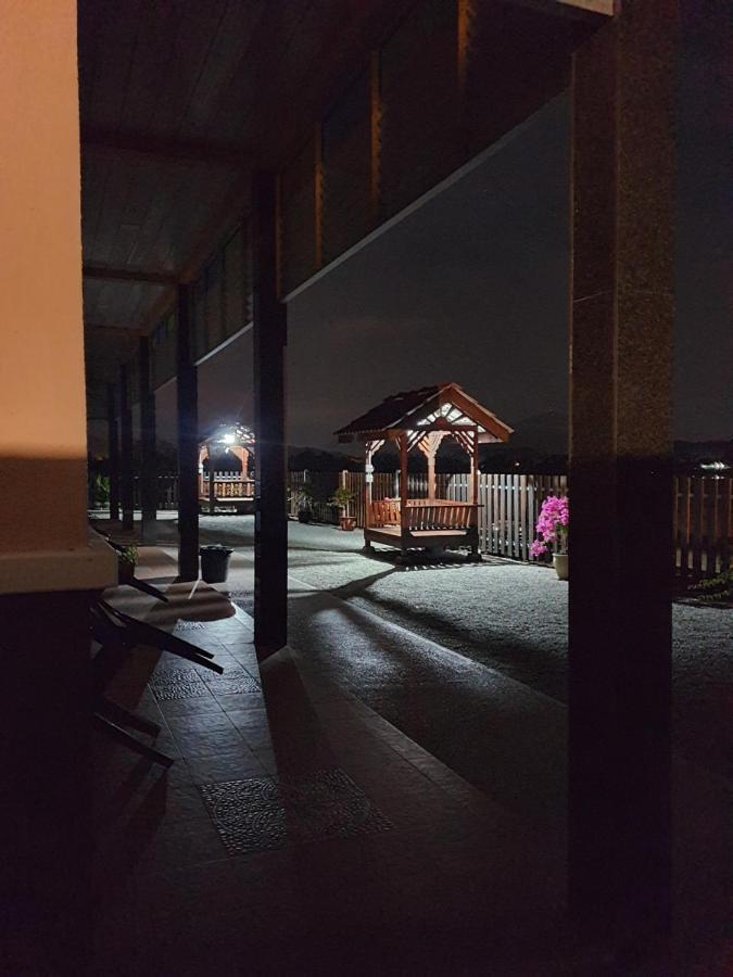 D’ Village Cottage Pantai Cenang  Exteriör bild