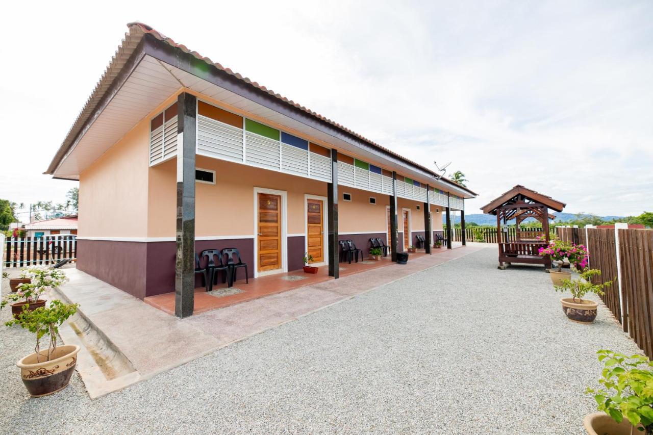 D’ Village Cottage Pantai Cenang  Exteriör bild